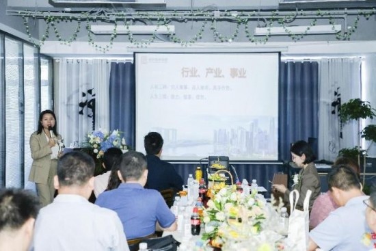 云图片
